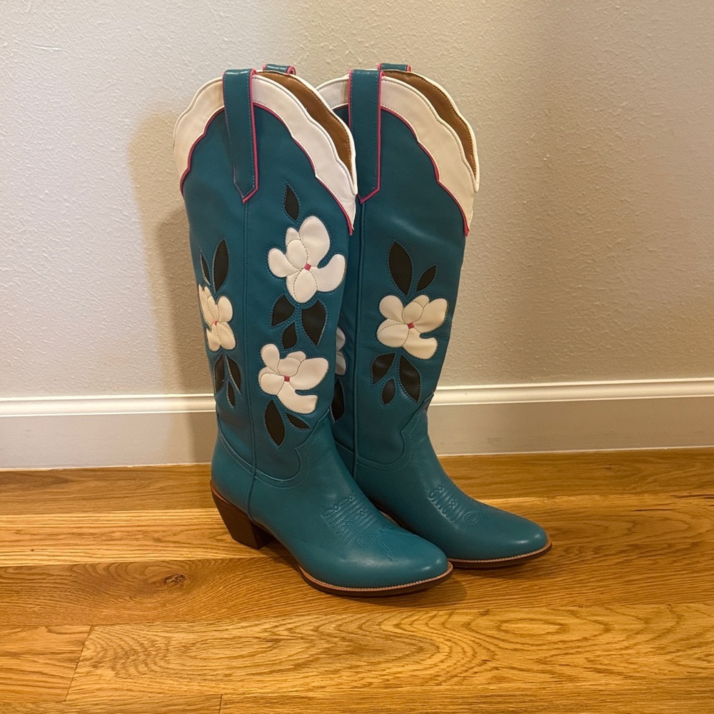 Floral Embroidered Teal Cowboy Boots